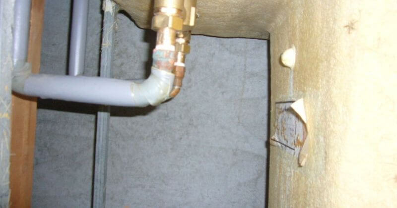 浴室埋め込み水栓交換用の特殊な継手
